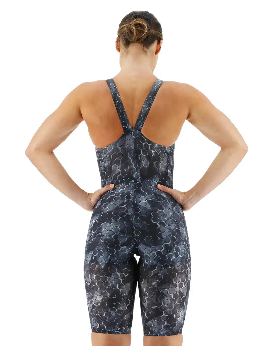 TYR Women's Avictor Supernova 2.0 Closed Back Tech Suit 4 TYR Women's Avictor Supernova 2.0 Closed Back Tech Suit - Image 2